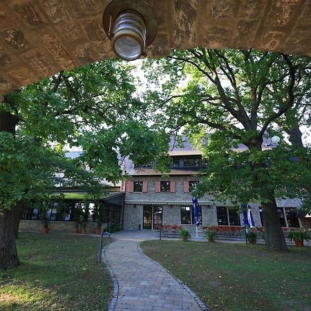 Cavallestro Classic Китцинген Экстерьер фото