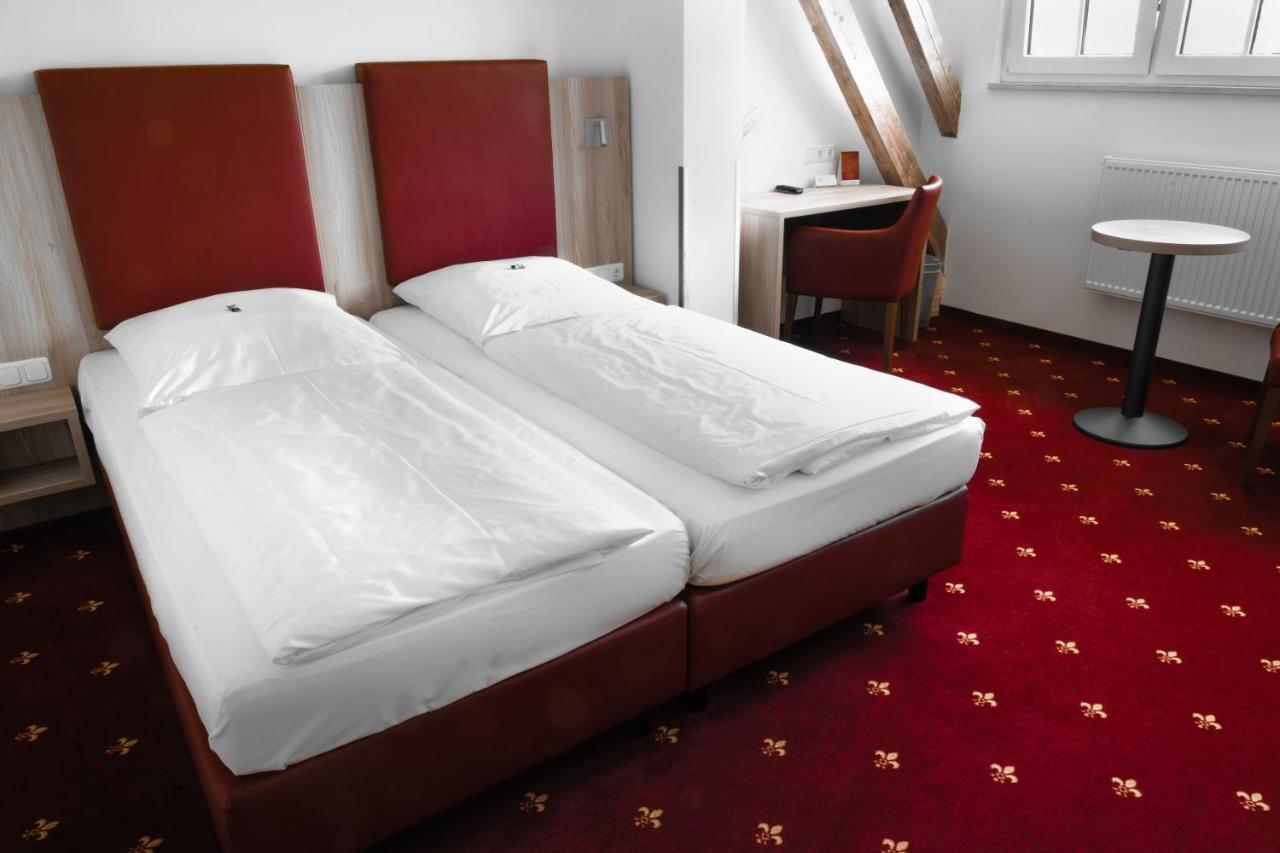 Cavallestro Classic Китцинген Экстерьер фото